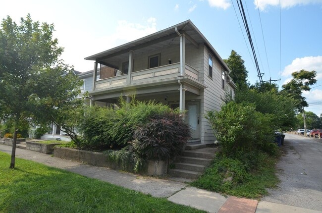 property at 208 W 3rd Ave