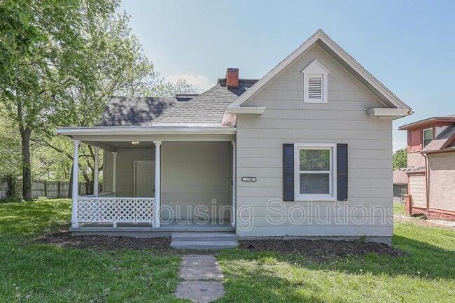 property at 1700 S Harvard Ave