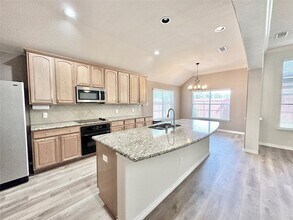 9708 Grassland Dr in Frisco, TX - Foto de edificio - Building Photo