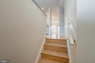 11444 Heritage Commons Way in Reston, VA - Building Photo