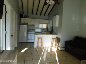 8 Ocean Ave in Point Pleasant Beach, NJ - Foto de edificio - Building Photo