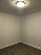 1518 E Clinton Ave in Fresno, CA - Building Photo - Building Photo