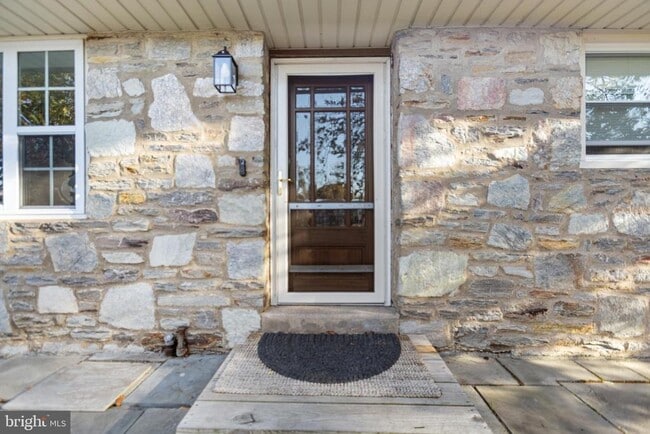 1801 N Hills Ave in Willow Grove, PA - Building Photo - Building Photo