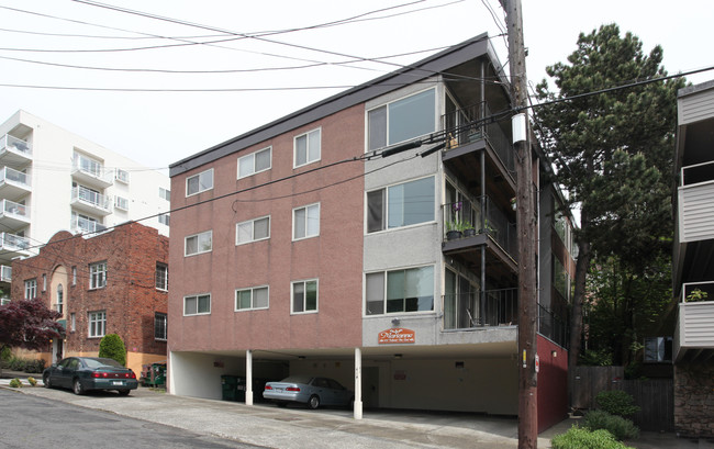 Marianne Apartments in Seattle, WA - Foto de edificio - Building Photo