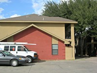 916-918 W Caffery St in Pharr, TX - Foto de edificio - Building Photo