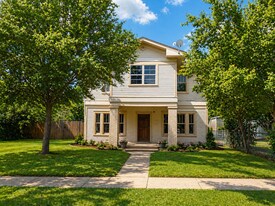 307 W Adams St in Brownwood, TX - Building Photo