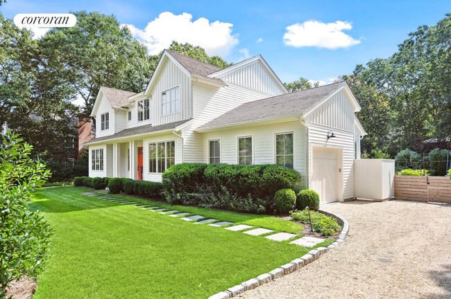 59 Birchwood Ln in Bridgehampton, NY - Building Photo - Building Photo