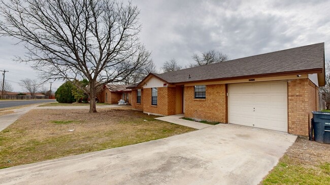 2512 Westcliff Rd in Killeen, TX - Building Photo - Building Photo