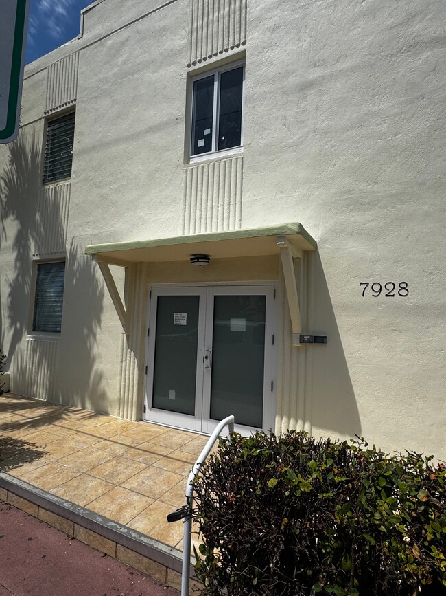7928 Harding Ave in Miami Beach, FL - Building Photo - Building Photo