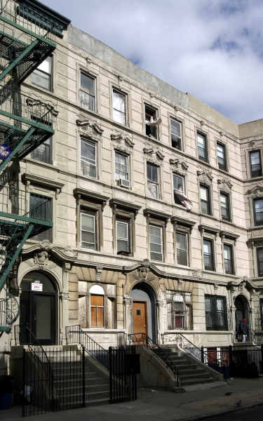 645 Willoughby Ave in Brooklyn, NY - Building Photo