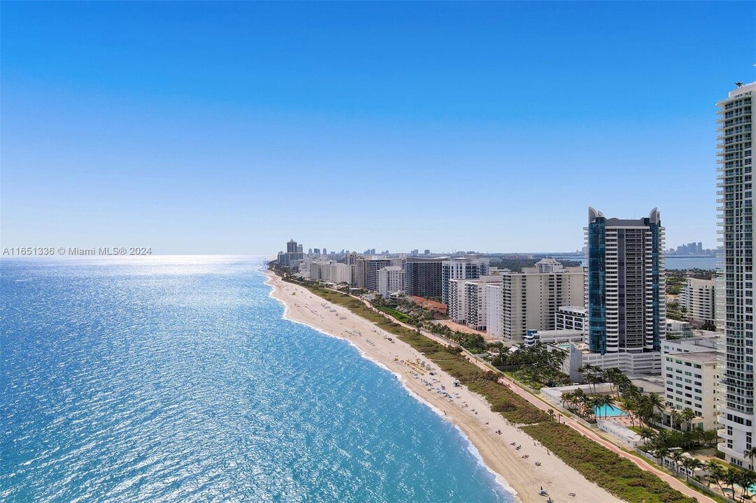 6301 Collins Ave, Unit # 1806 in Miami Beach, FL - Building Photo