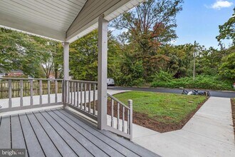 2921 Brook Dr in Falls Church, VA - Building Photo - Building Photo