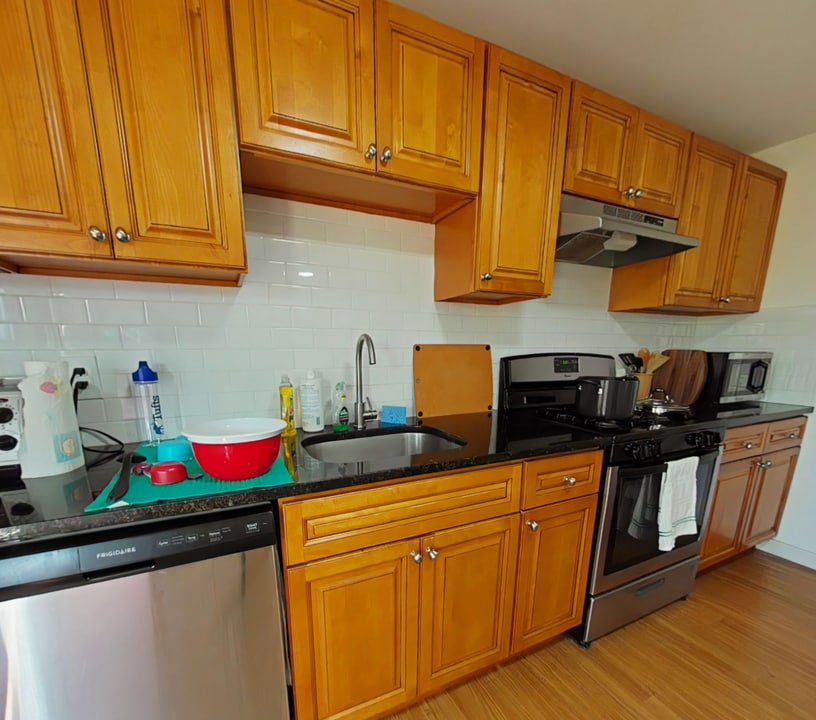 17 Princeton St in Medford, MA - Building Photo