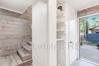 4555 S Lake Mary Rd in Flagstaff, AZ - Foto de edificio - Building Photo