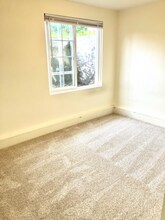 2139 4th St, Unit Downstairs in Bremerton, WA - Building Photo - Building Photo