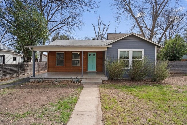 property at 2705 S 2nd St