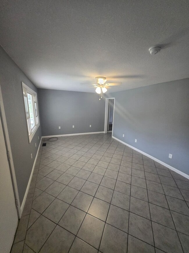 340 Unaka Dr in Mosheim, TN - Building Photo - Building Photo