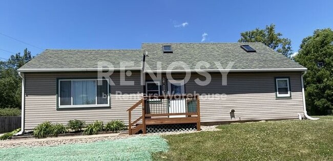 property at 2907 Knollwood Dr SE