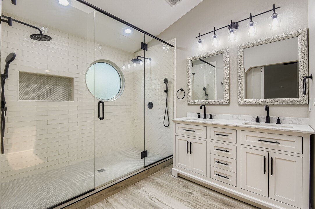 6248 S Parfet Way in Littleton, CO - Building Photo