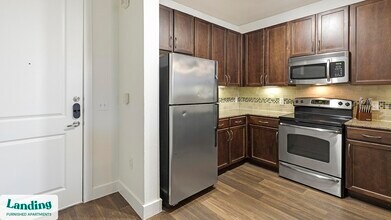 7373 Valley View Ln in Dallas, TX - Building Photo - Building Photo