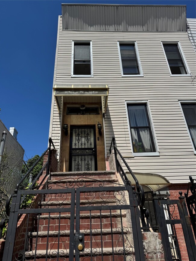 property at 39 Cornelia St