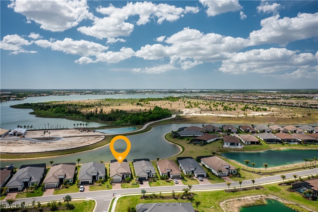 17554 Terracina Dr in Miromar Lakes, FL - Foto de edificio