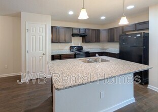 8742 Cocoa Ave in Jacksonville, FL - Building Photo - Building Photo