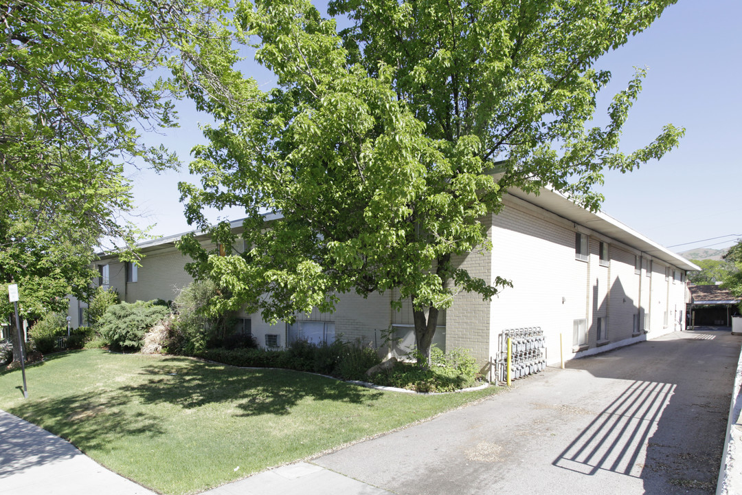 Wright Apartments in Salt Lake City, UT - Building Photo