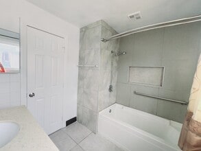 2162 W Brownwood Ave, Unit 3 in Anaheim, CA - Building Photo - Building Photo