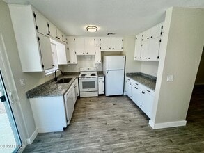 8636 Mettler Dr in El Paso, TX - Building Photo - Building Photo