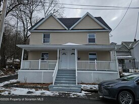 1515-1517 Brick Ave in Scranton, PA - Building Photo