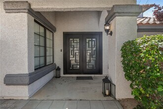 2932 Whalers Cove Cir in Las Vegas, NV - Building Photo - Building Photo