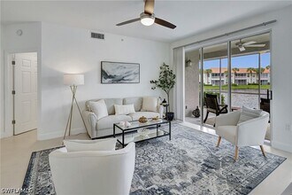 2165 Arielle Dr in Naples, FL - Building Photo - Building Photo