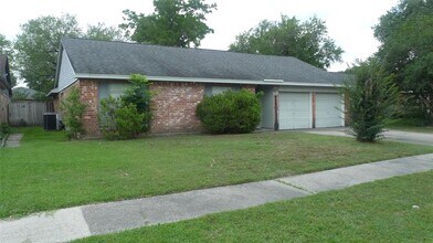 11311 Verlaine Dr in Houston, TX - Building Photo - Building Photo