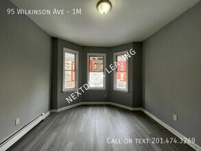 95 Wilkinson Ave in Jersey City, NJ - Building Photo - Building Photo