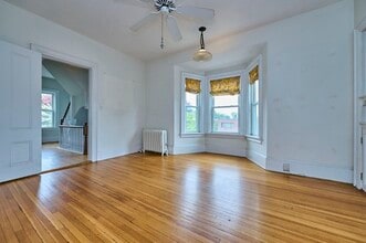 16 Indiana Ter, Unit 16 in Newton, MA - Building Photo - Building Photo