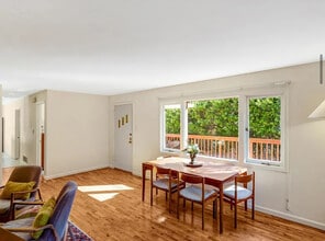 642 Cypress St in Monterey, CA - Building Photo - Building Photo