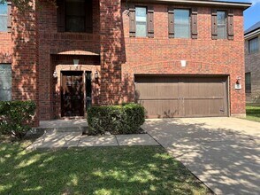 10236 Grizzly Oak Dr in Austin, TX - Building Photo - Building Photo