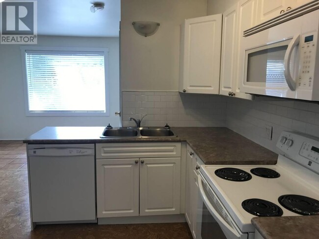 21882 124 Ave in Maple Ridge, BC - Building Photo - Building Photo
