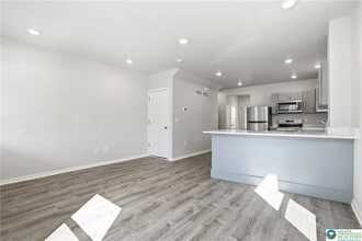 1065 Bushkill Dr in Easton, PA - Building Photo - Building Photo