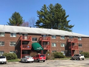 95 Powers St in Milford, NH - Building Photo - Building Photo