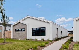 31 Sparrow Rd in Weslaco, TX - Building Photo