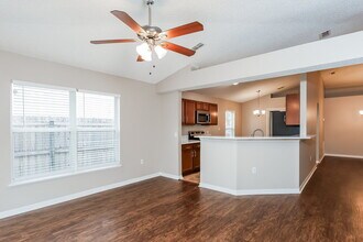 6811 Majorca Ct in Jacksonville, FL - Building Photo - Building Photo