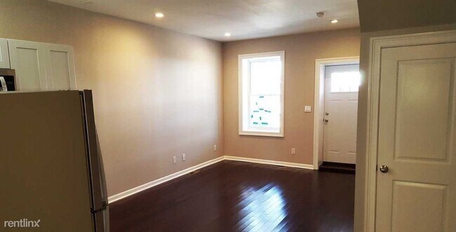 723 S 56th St in Philadelphia, PA - Building Photo - Building Photo