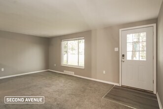 164 National Dr in Monroeville, PA - Building Photo - Building Photo