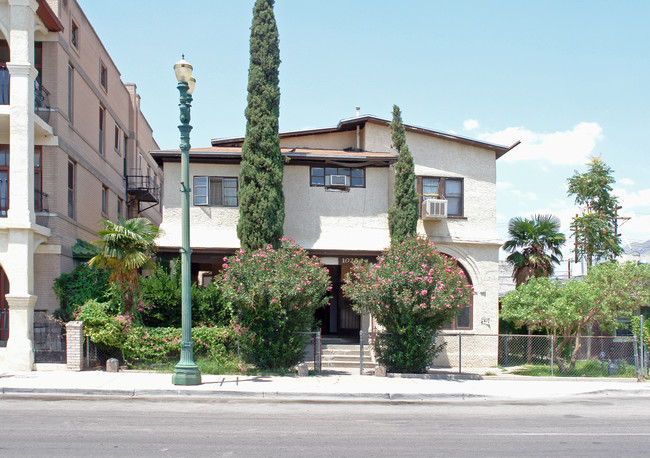 1025 Magoffin Ave in El Paso, TX - Building Photo - Building Photo