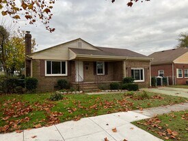 545 Louisa St in Norfolk, VA - Building Photo