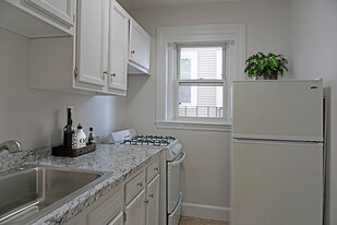 105 Adams St, Unit #02 in Waltham, MA - Building Photo