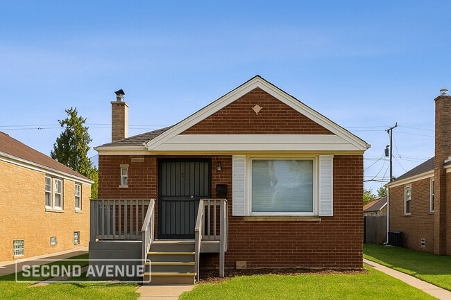 property at 10625 S Green St