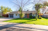 5729 N 12th Pl in Phoenix, AZ - Foto de edificio - Building Photo